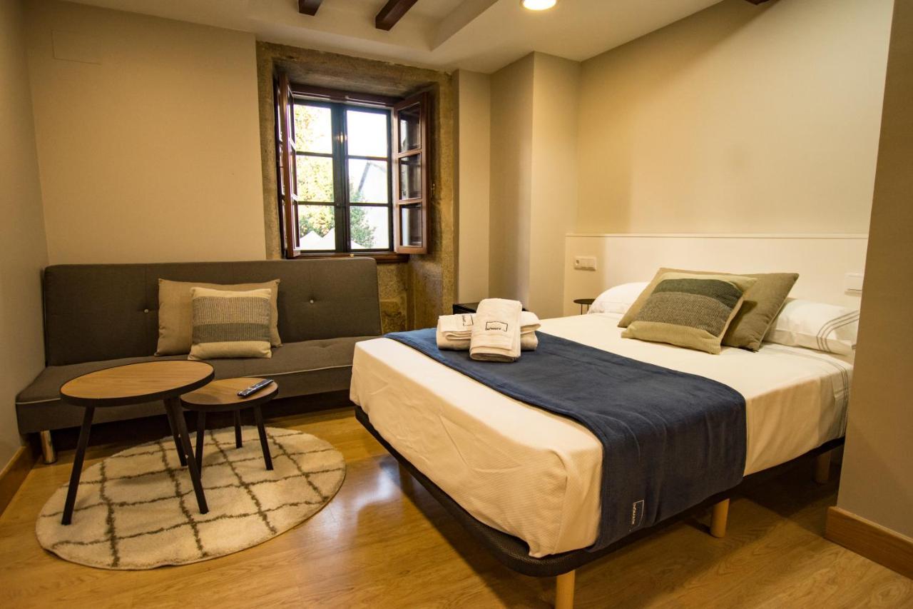 Hostal Nomade Santiago サンティアゴ・デ・コンポステーラ エクステリア 写真