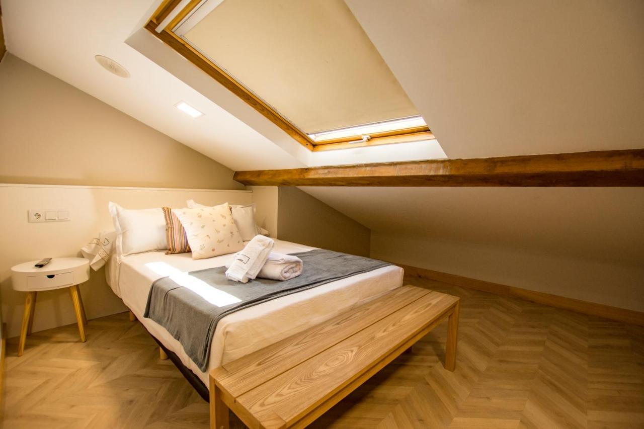 Hostal Nomade Santiago サンティアゴ・デ・コンポステーラ エクステリア 写真