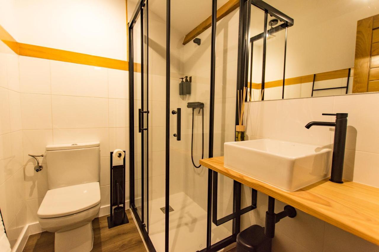Hostal Nomade Santiago サンティアゴ・デ・コンポステーラ エクステリア 写真