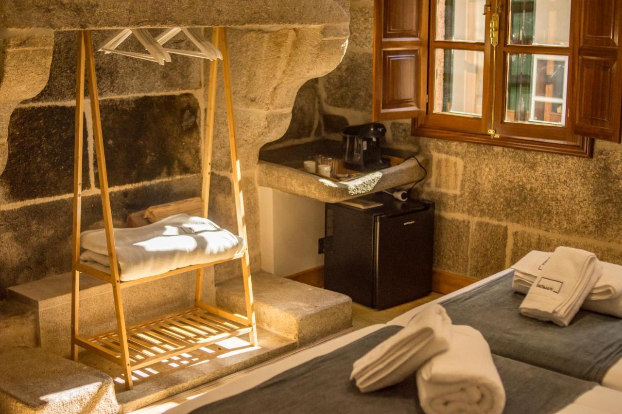 Hostal Nomade Santiago サンティアゴ・デ・コンポステーラ エクステリア 写真